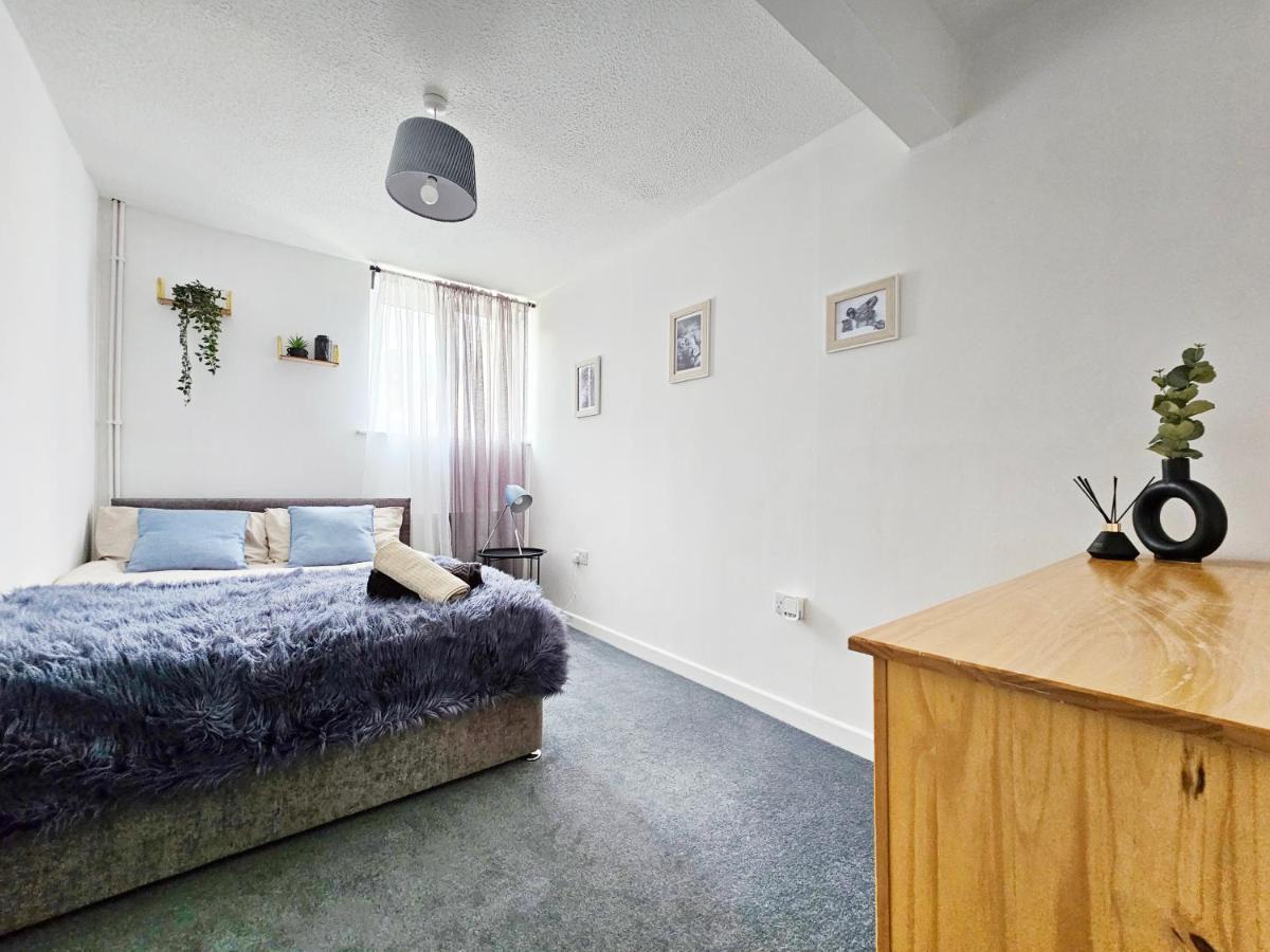 Guest House - Close To All Amenities Northampton Extérieur photo